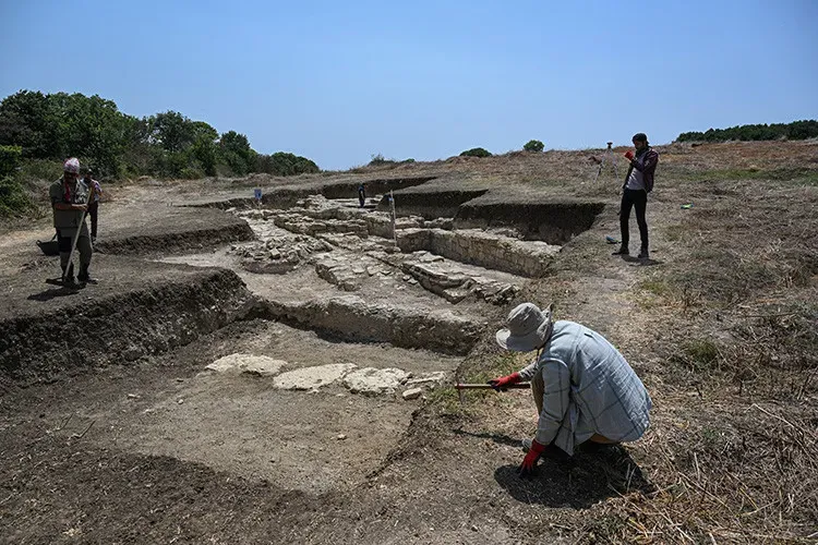 Bathonea Antik Kenti: Kazılar 2025 Yılına Başladı